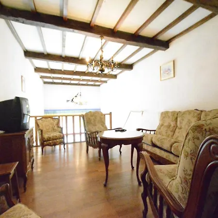 In With Garden, Cleaning Included Vakantiehuis